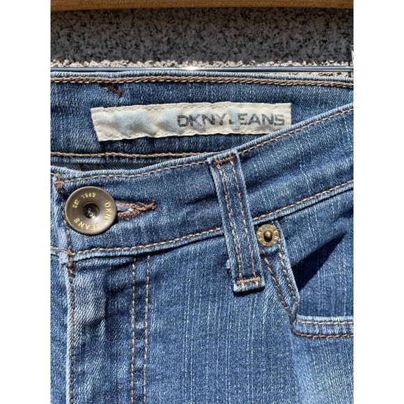 Vintage Jeans DKNY Sz 6 DKNY Ludlow VTG Jeans 29x31 Low-Mid Rise Vintage Bootcut - Picture 3 of 10